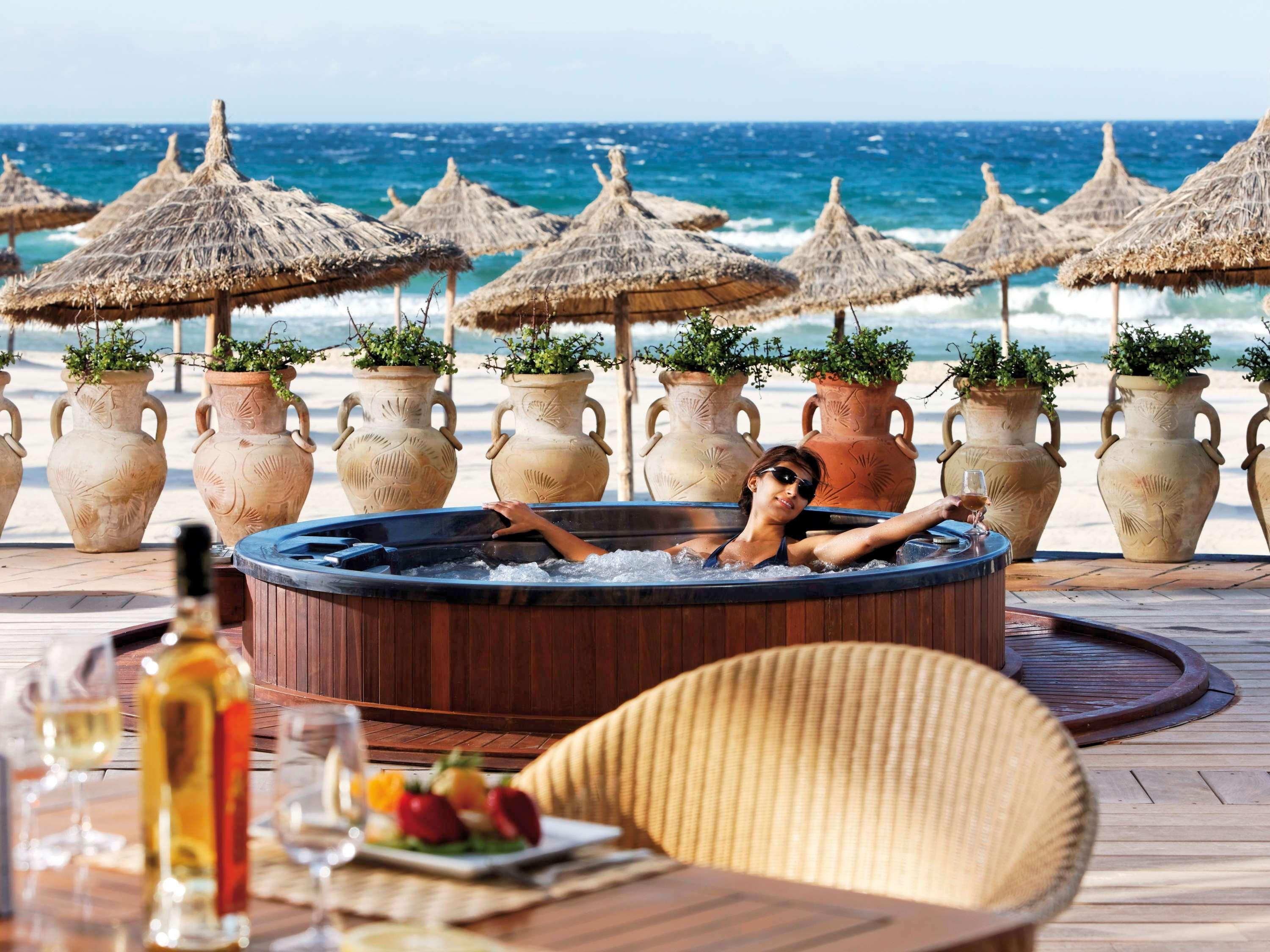 Moevenpick Resort & Marine Spa Sousse Eksteriør billede A spa at the Grand Resort