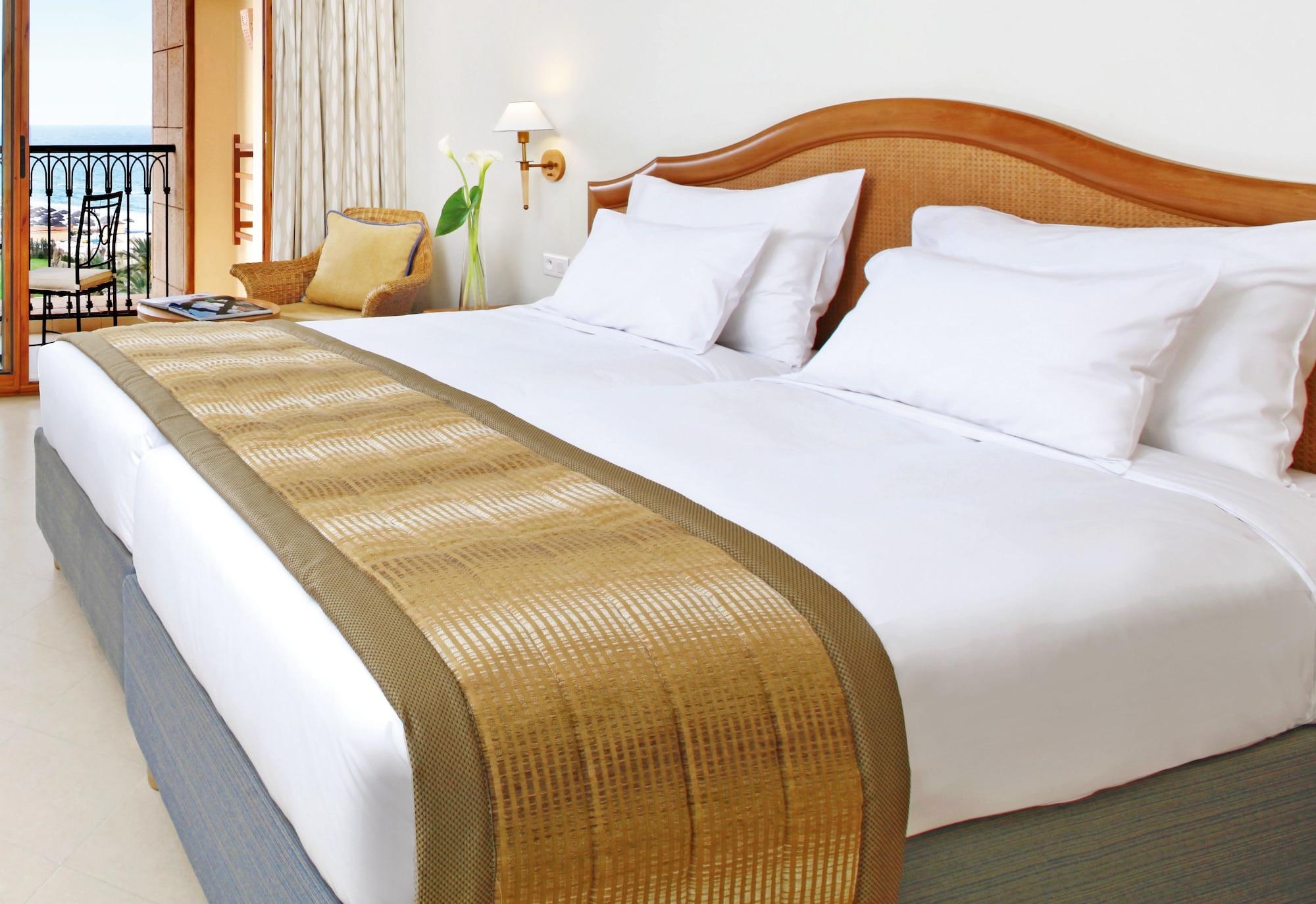 Moevenpick Resort & Marine Spa Sousse Eksteriør billede A bed runner