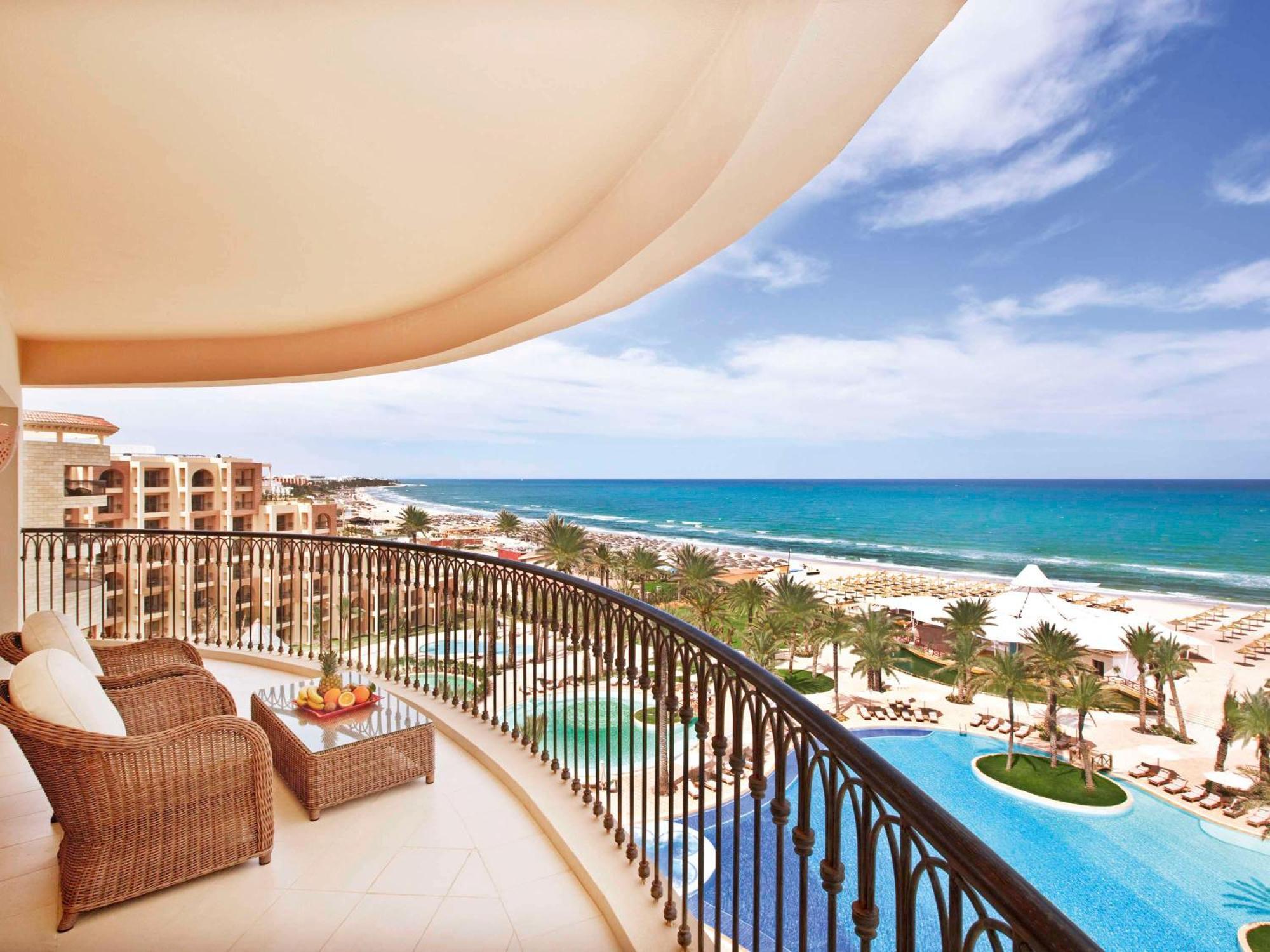 Moevenpick Resort & Marine Spa Sousse Eksteriør billede View from a suite at the Atlantis Resort