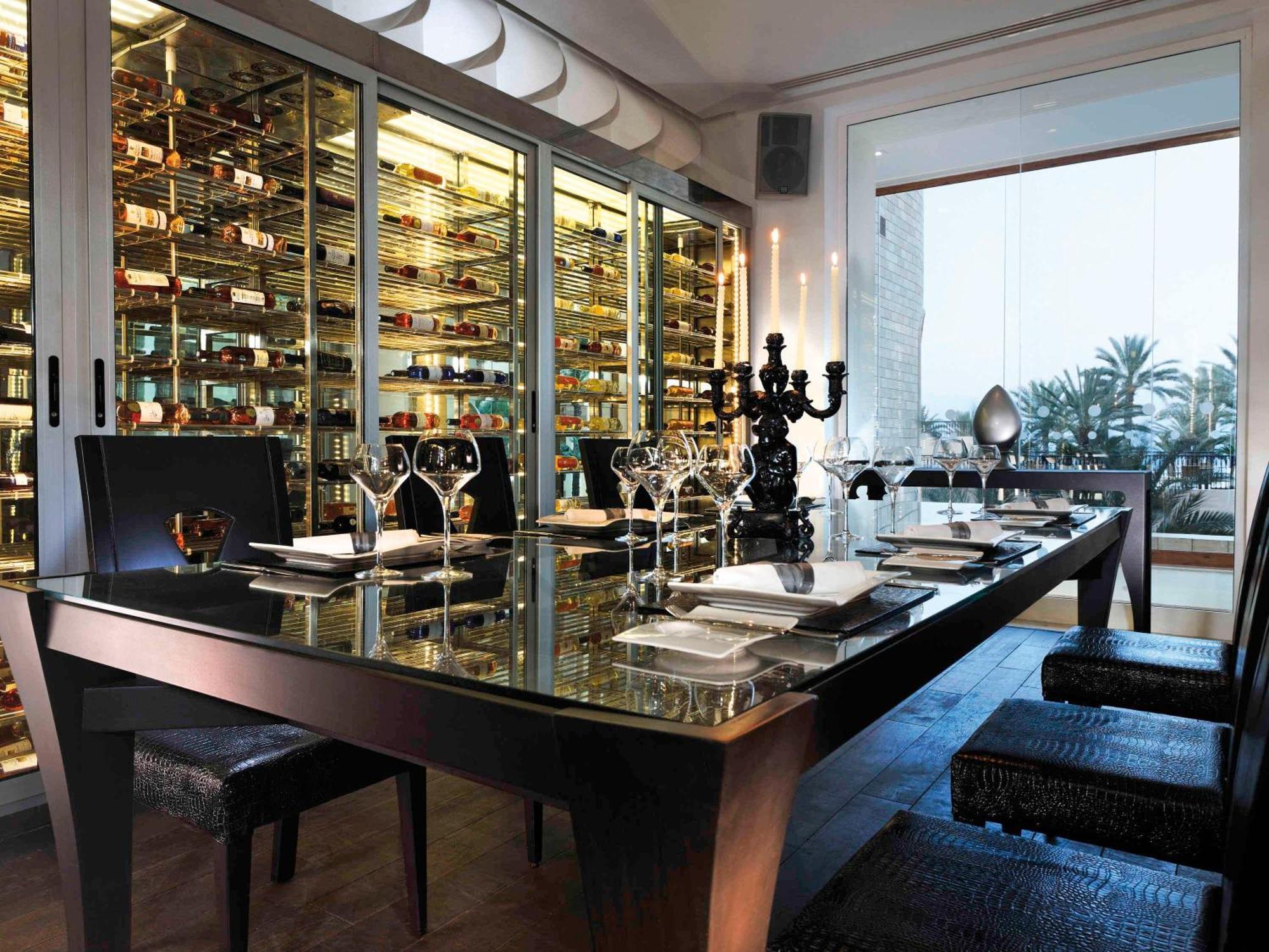 Moevenpick Resort & Marine Spa Sousse Eksteriør billede The Wine Rack