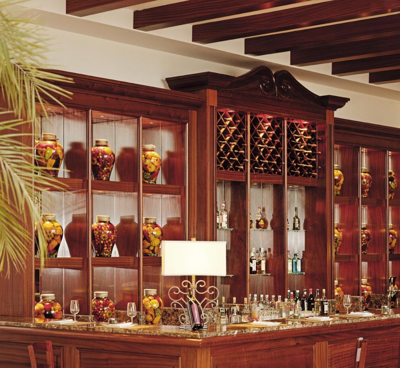 Moevenpick Resort & Marine Spa Sousse Eksteriør billede A wine rack