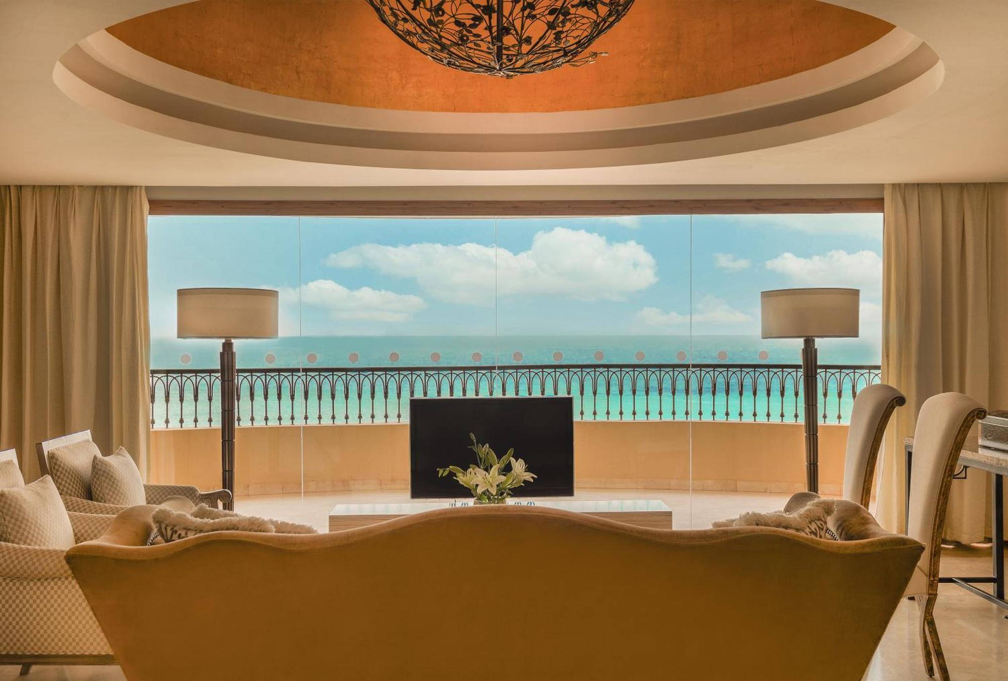 Moevenpick Resort & Marine Spa Sousse Eksteriør billede A view from a suite at the Atlantis Paradise Island