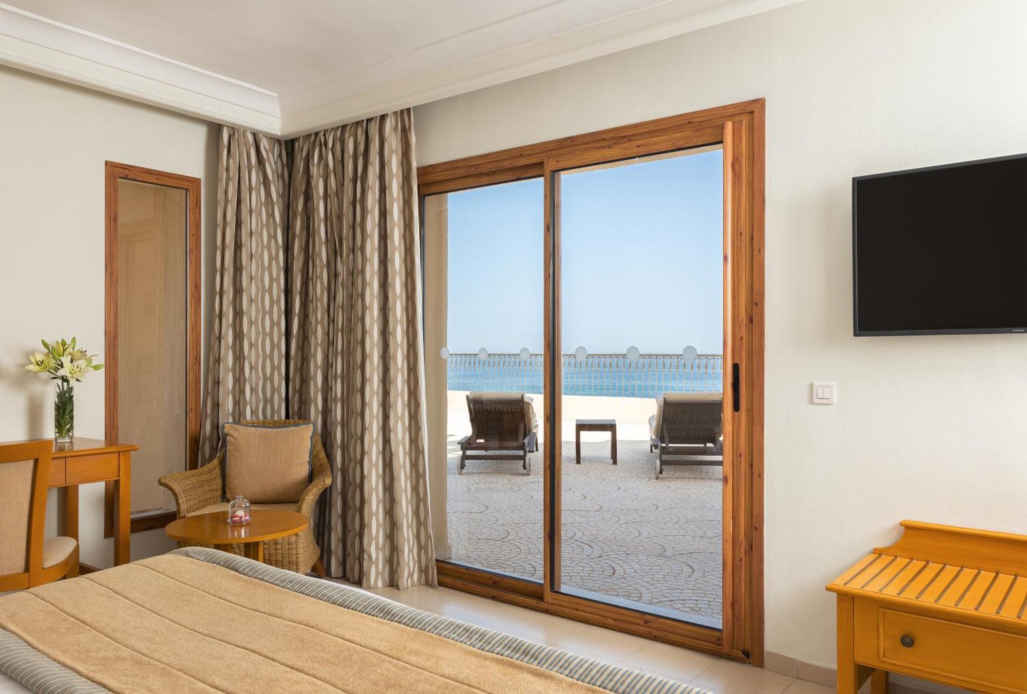 Moevenpick Resort & Marine Spa Sousse Eksteriør billede A sliding door